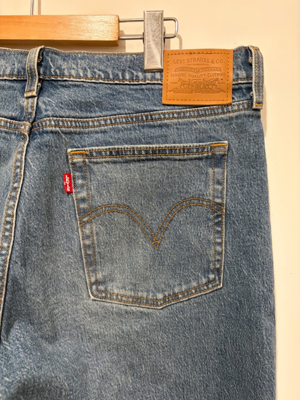 Levi's Blue Denim Jeans - Wedgie Button Closure